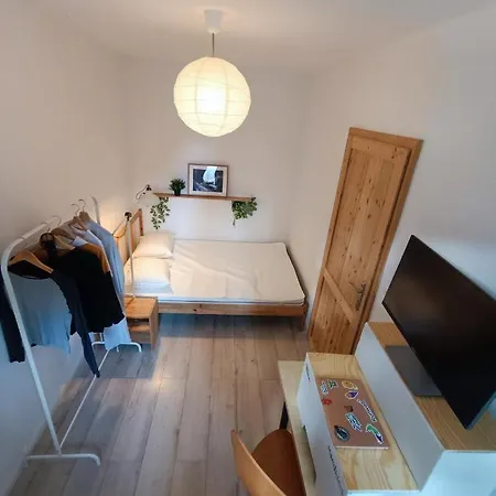 شقة 2rm - Spacious & Quiet - Center 15 Min - Metro 2 Min - By Globe Nests وارسو
